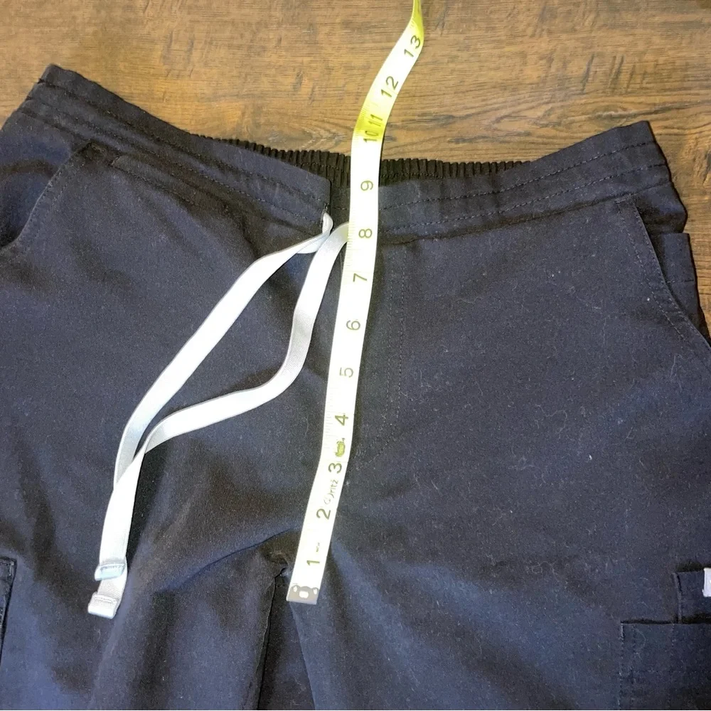 Figs Black petite scrub pants - Picture 7 of 8